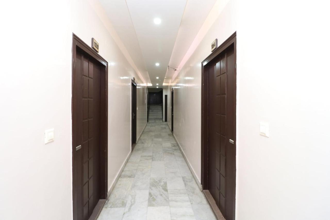 Oyo 29637 Hotel Kakkar Ludhiana Exteriör bild